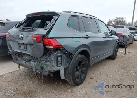 2023 Volkswagen Tiguan 2.0T Se R-Line Black z USA, uszkodzony, nr VIN 3VVCB7AX9PM128631